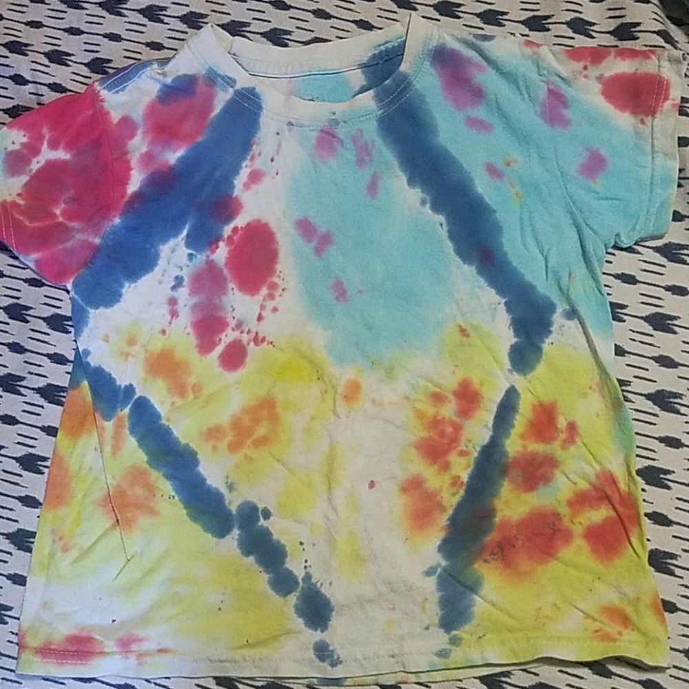 Girls tie dye t-shirt